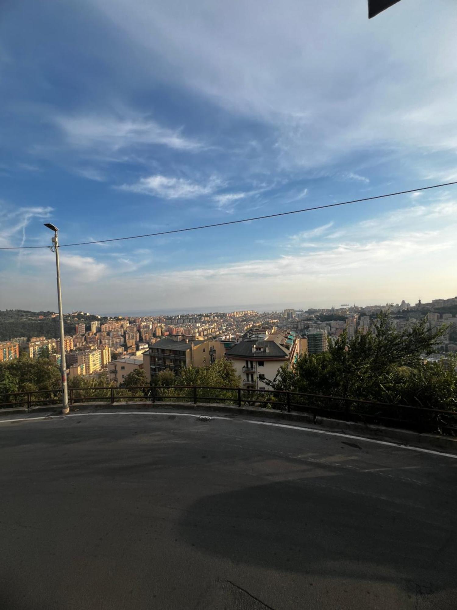 Sophia House - Free Parking And Sea View Appartement Genua